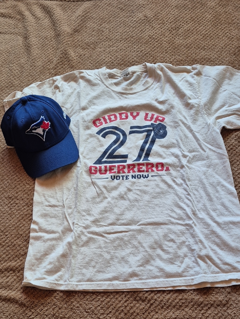 'Giddy Up 27 Guerrero Jr.' Graphic Tee & New Era Cap